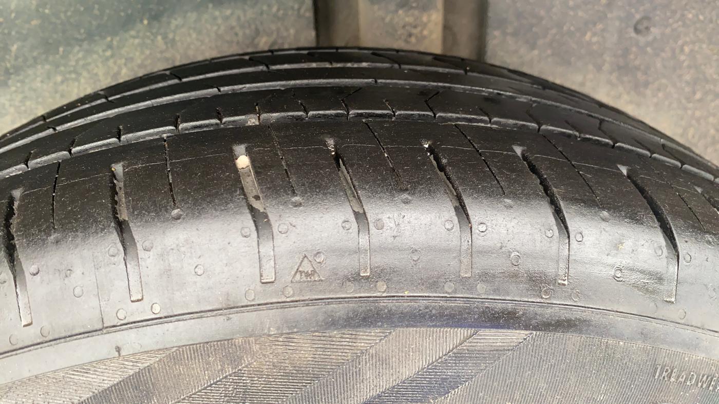 2020 MG HECTOR PLUS SHARP 1.5 PETROL TURBO DCT 6-STR, Petrol, Automatic, 88,408 km, Left Rear Tyre Tread