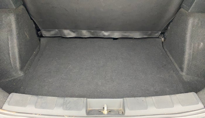 2018 Tata NEXON KRAZ MT PETROL, Petrol, Manual, 57,417 km, Boot Inside