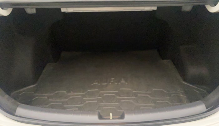 2022 Hyundai AURA SX PLUS 1.2 AMT, Petrol, Automatic, 20,883 km, Boot Inside