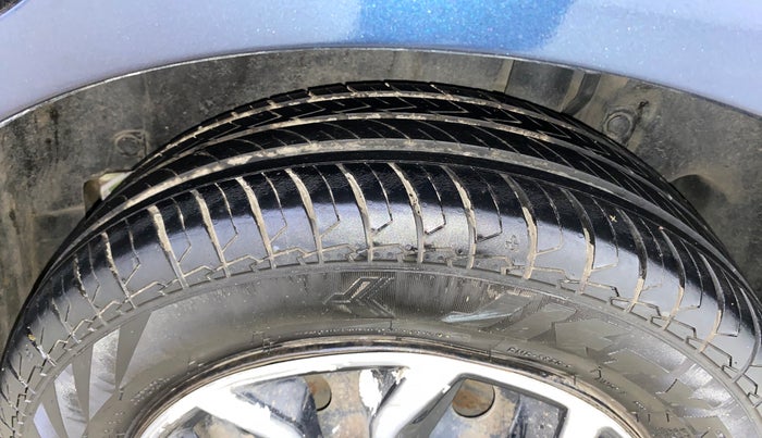 2018 Maruti Ertiga VXI CNG, CNG, Manual, 1,06,659 km, Left Rear Tyre Tread