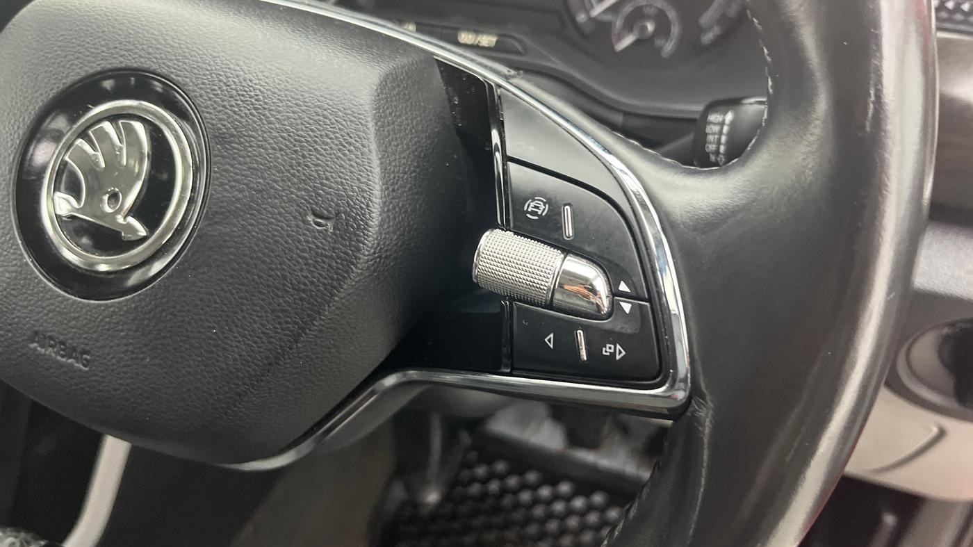 2021 Skoda KUSHAQ STYLE 1.0L TSI MT, Petrol, Manual, 50,073 km, Adaptive Cruise Control