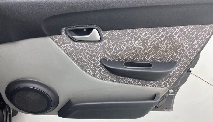 2017 Maruti Alto 800 VXI, Petrol, Manual, 25,760 km, Driver Side Door Panels Control