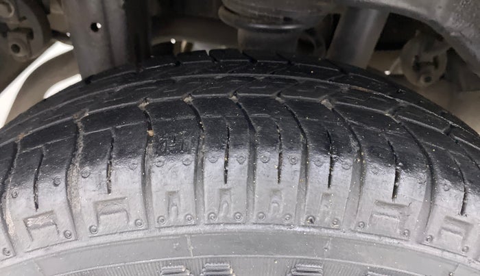 2017 Maruti Alto 800 VXI, Petrol, Manual, 25,760 km, Right Rear Tyre Tread