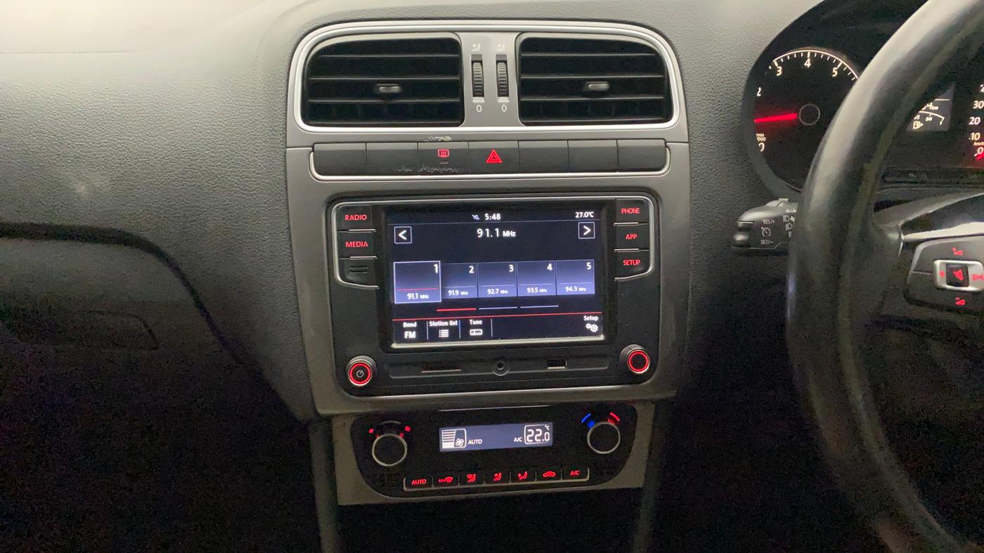 2019 Volkswagen Polo HIGHLINE PLUS 1.0 16 ALLOY, Petrol, Manual, 49,612 km, Air Conditioner