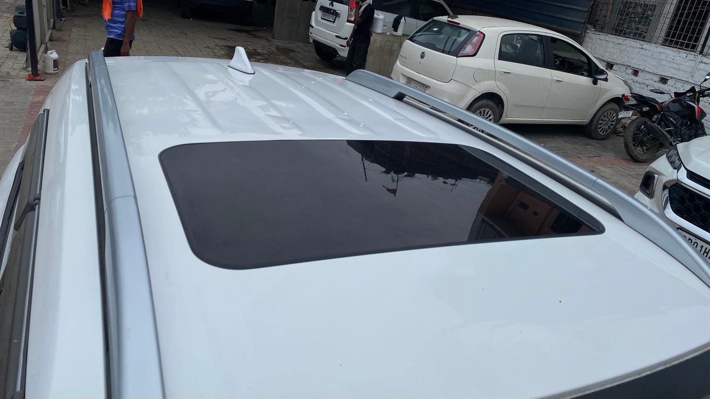 2023 Hyundai VENUE SX 1.2 PETROL, Petrol, Manual, 51,222 km, Moonroof/ Sunroof
