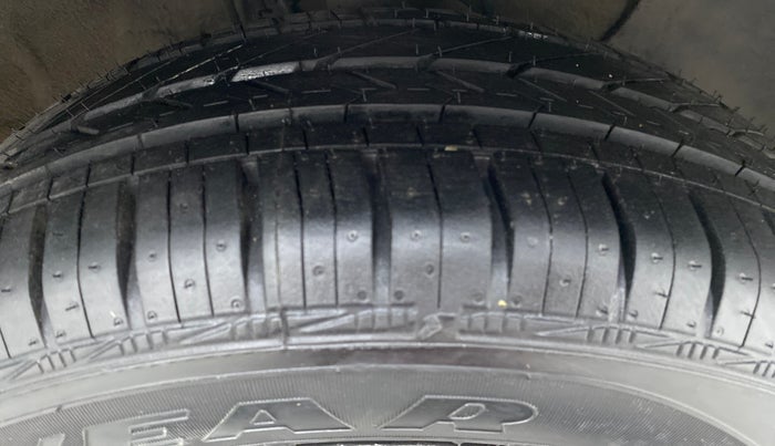 2019 Hyundai Elite i20 1.2 SPORTS PLUS VTVT, Petrol, Manual, 49,767 km, Right Front Tyre Tread