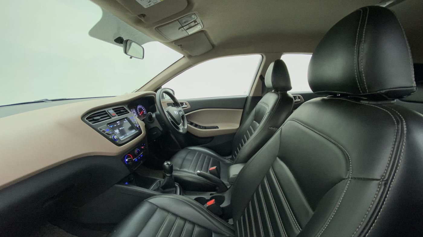 2019 Hyundai Elite i20 1.2 SPORTS PLUS VTVT, Petrol, Manual, 49,767 km, Right Side Front Door Cabin