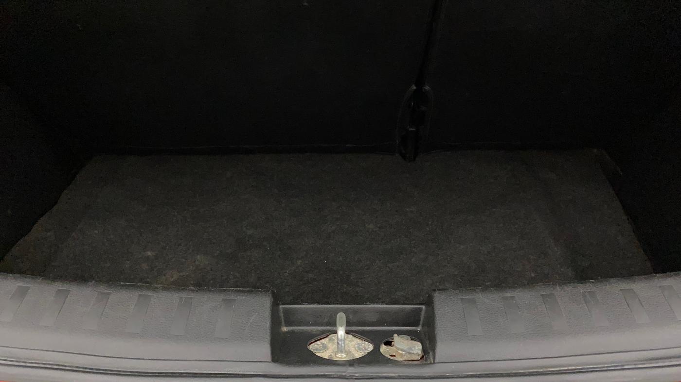 2015 Maruti Swift VXI, Petrol, Manual, 72,542 km, Boot Inside