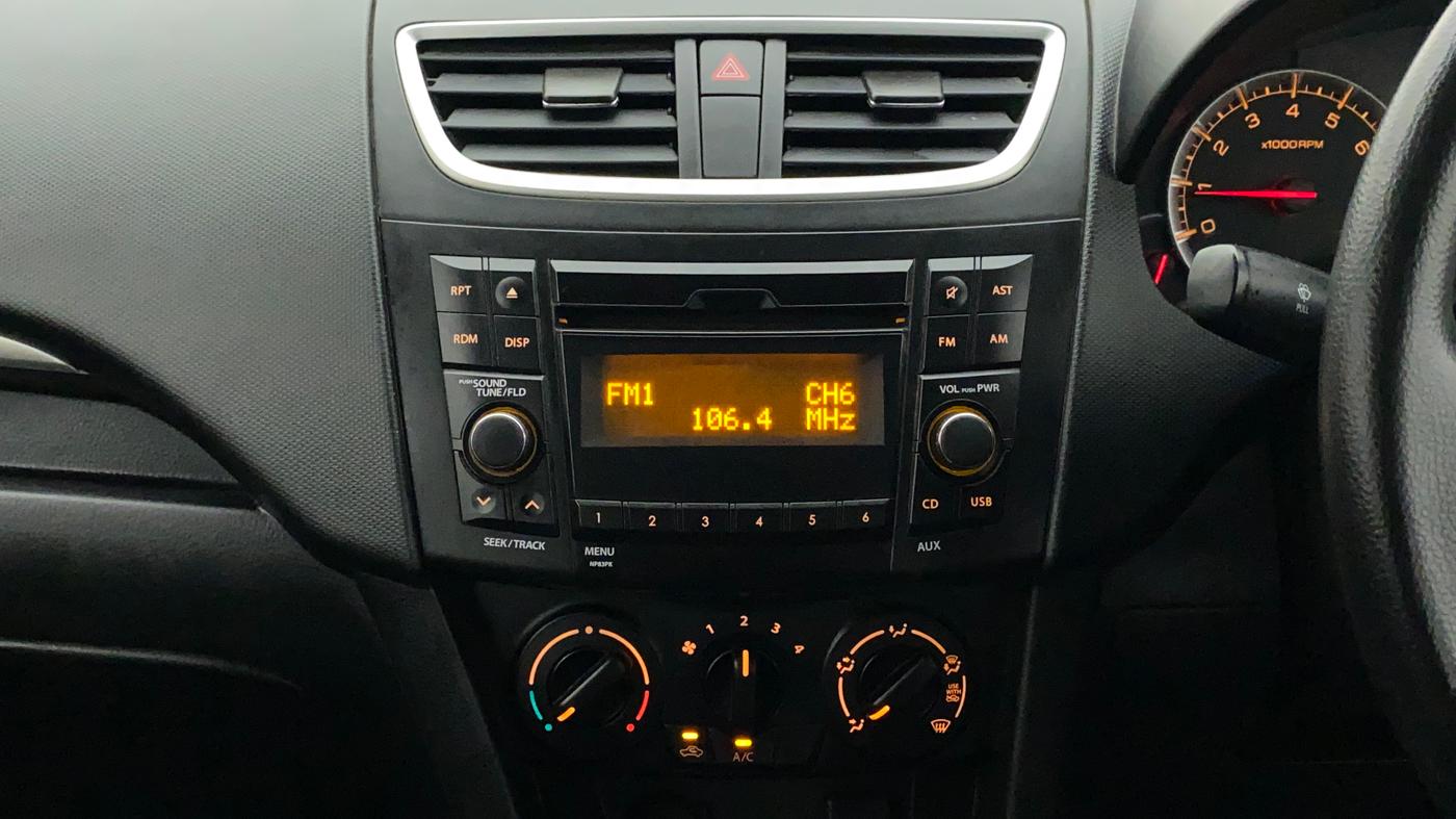 2015 Maruti Swift VXI, Petrol, Manual, 72,542 km, Air Conditioner