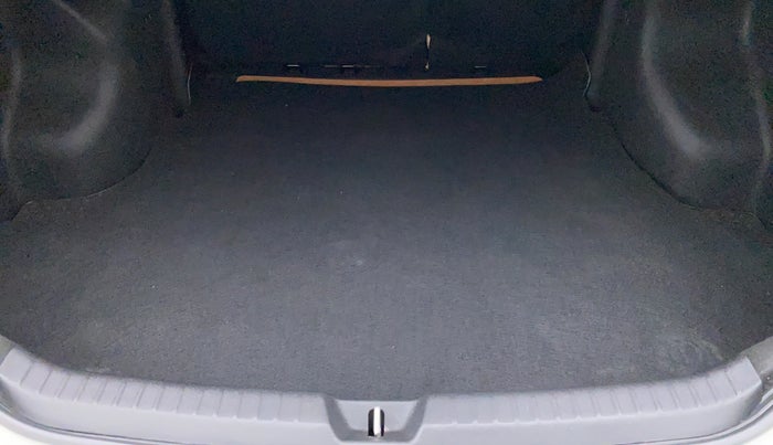 2021 Toyota YARIS J CVT, Petrol, Automatic, 3,590 km, Boot Inside