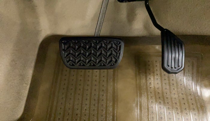 2021 Toyota YARIS J CVT, Petrol, Automatic, 3,590 km, Pedals