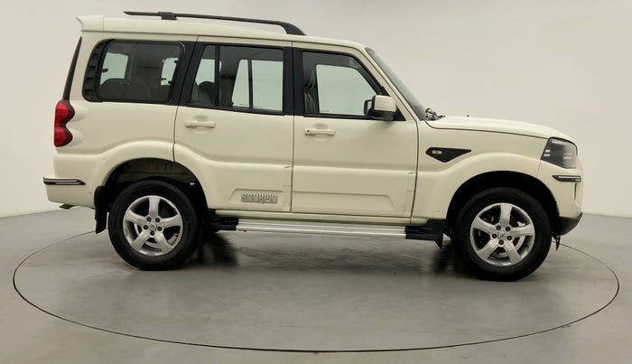 2018 Mahindra Scorpio S5, Diesel, Manual, 18,012 km, Right Side View