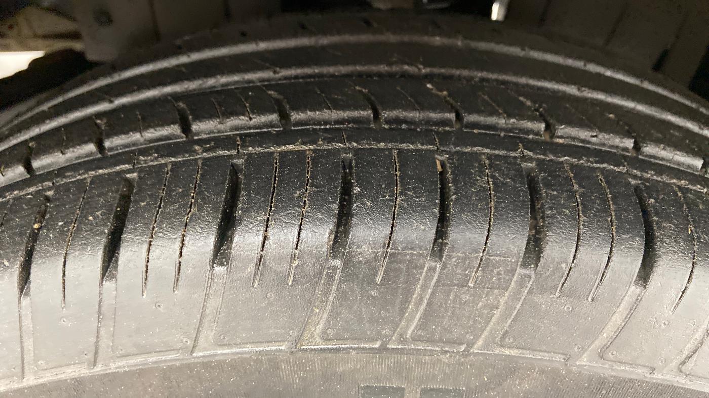 2018 Mahindra Scorpio S5, Diesel, Manual, 18,012 km, Right Front Tyre Tread