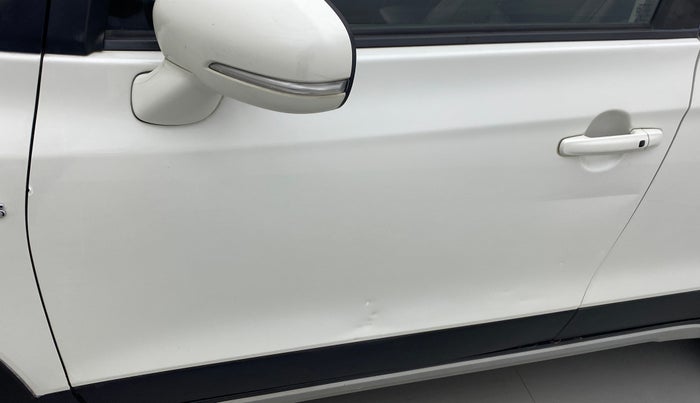 2017 Maruti S Cross ALPHA 1.3, Diesel, Manual, 95,850 km, Front passenger door - Slightly dented