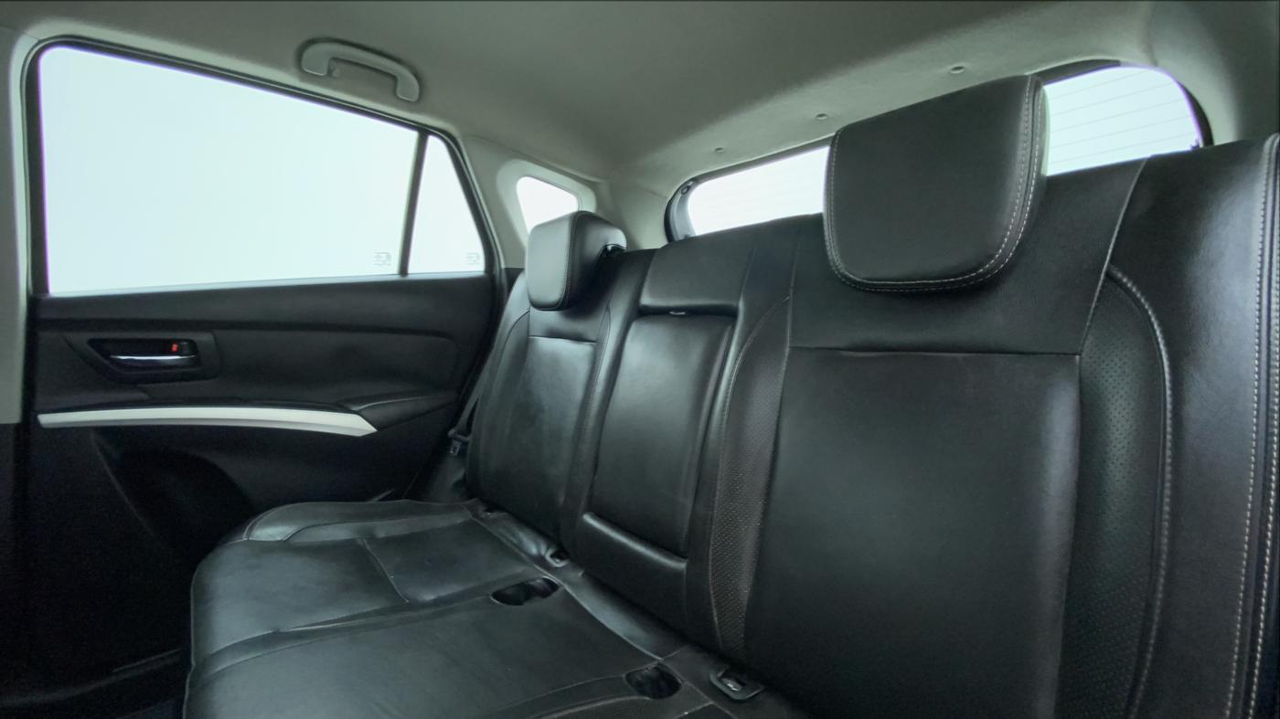 2017 Maruti S Cross ALPHA 1.3, Diesel, Manual, 95,850 km, Right Side Rear Door Cabin