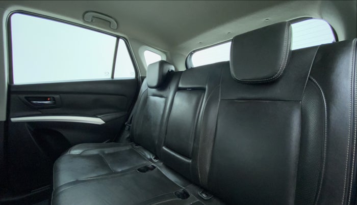 2017 Maruti S Cross ALPHA 1.3, Diesel, Manual, 95,850 km, Right Side Rear Door Cabin