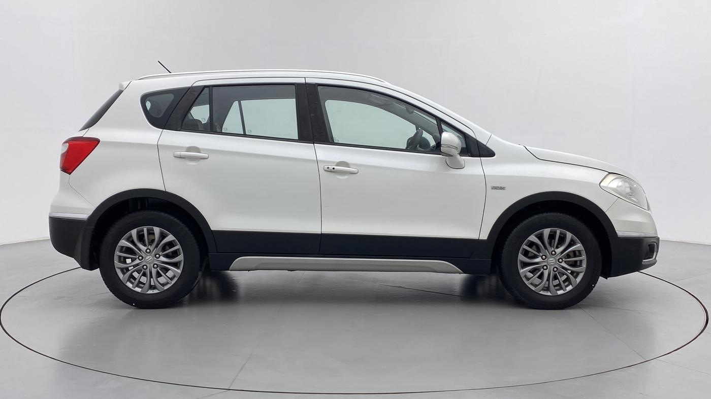 2017 Maruti S Cross ALPHA 1.3, Diesel, Manual, 95,850 km, Right Side View