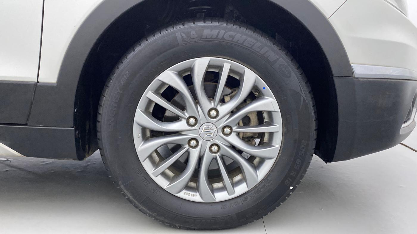 2017 Maruti S Cross ALPHA 1.3, Diesel, Manual, 95,850 km, Right Front Wheel
