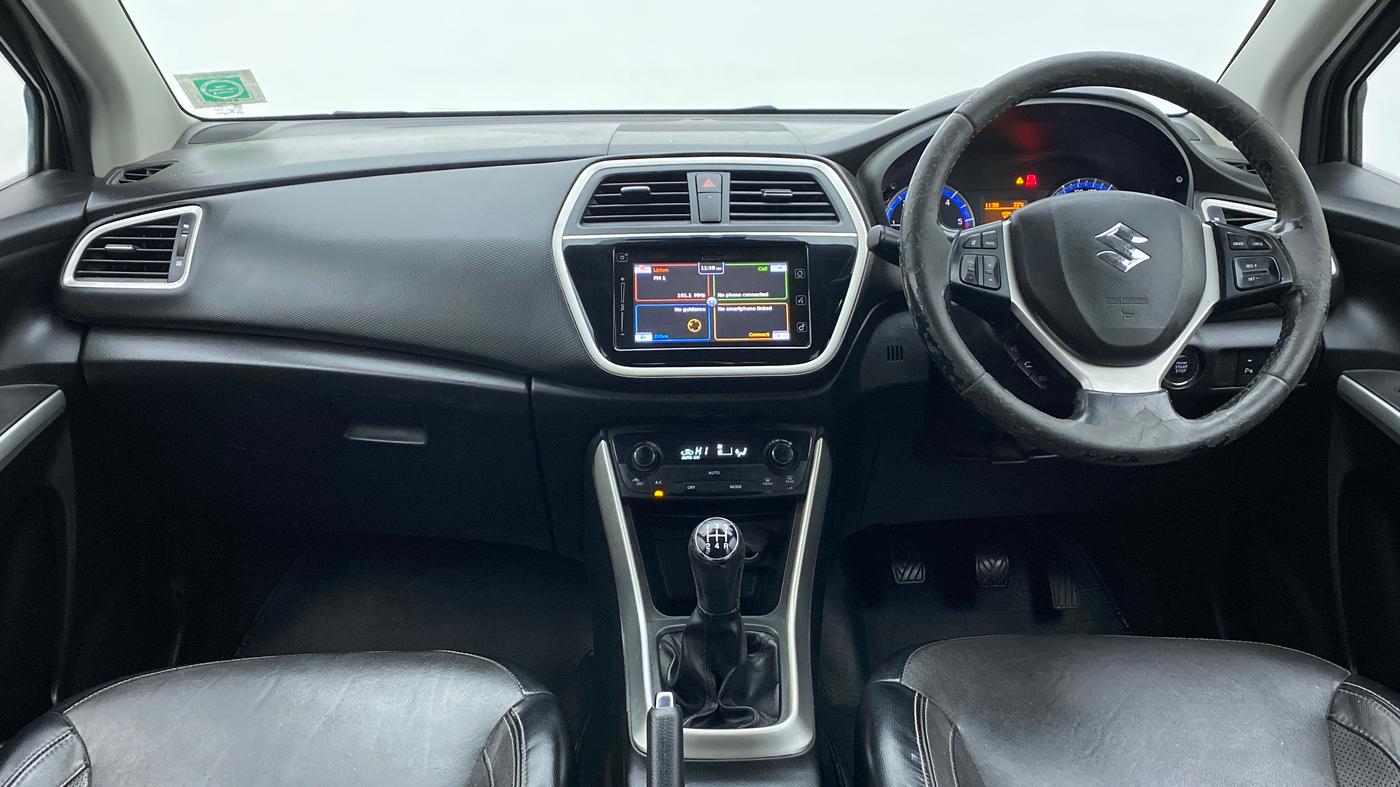 2017 Maruti S Cross ALPHA 1.3, Diesel, Manual, 95,850 km, Dashboard