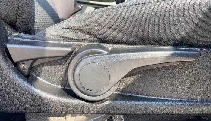 2019 Tata Tiago XZ PLUS PETROL, Petrol, Manual, 56,766 km, Driver Side Adjustment Panel