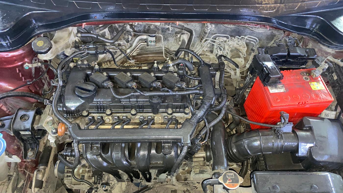 2020 KIA SONET HTK PLUS 1.2, Petrol, Manual, 1,36,014 km, Engine View