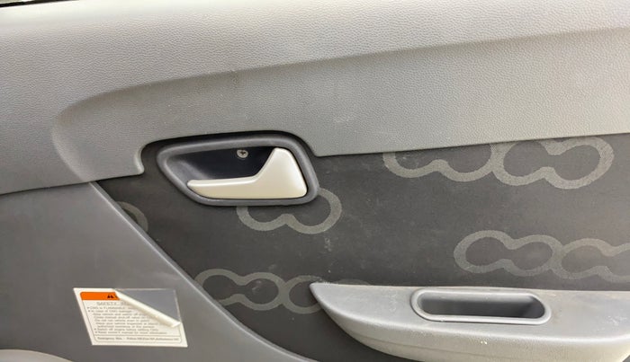 2014 Maruti Alto 800 LXI CNG, CNG, Manual, 94,913 km, Driver Side Door Panels Control