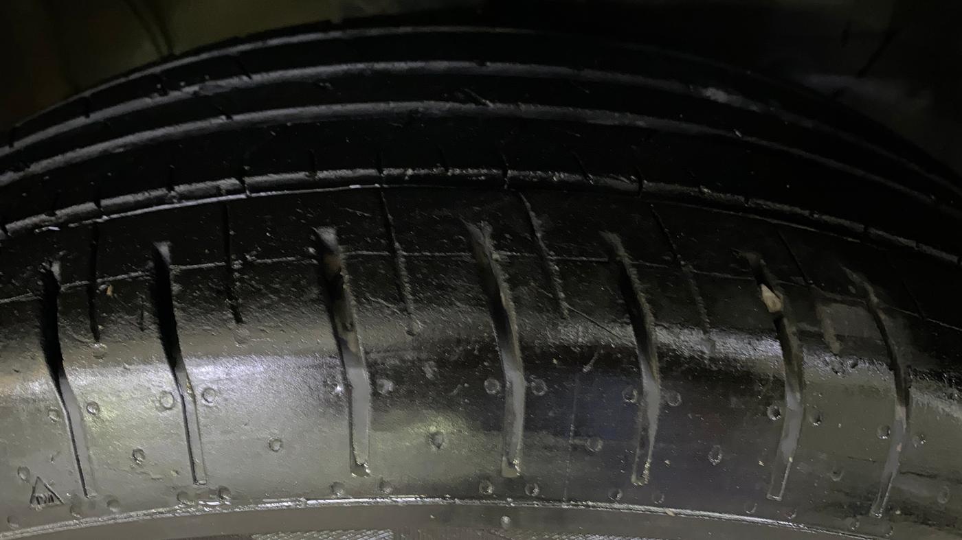 2024 Hyundai Creta EX 1.5 PETROL, Petrol, Manual, 18,010 km, Right Front Tyre Tread