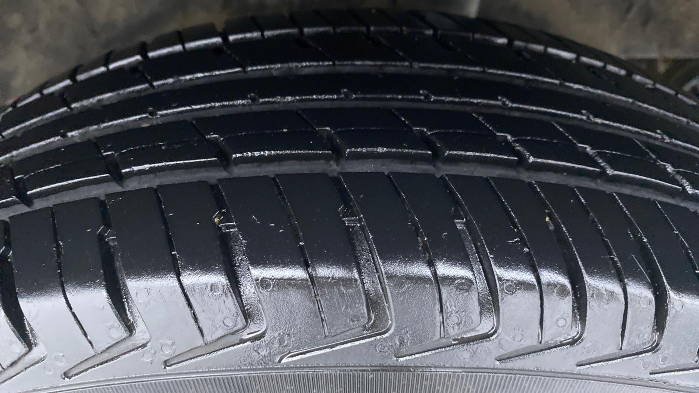 2019 Renault Kwid RXT Opt, Petrol, Manual, 40,159 km, Left Rear Tyre Tread