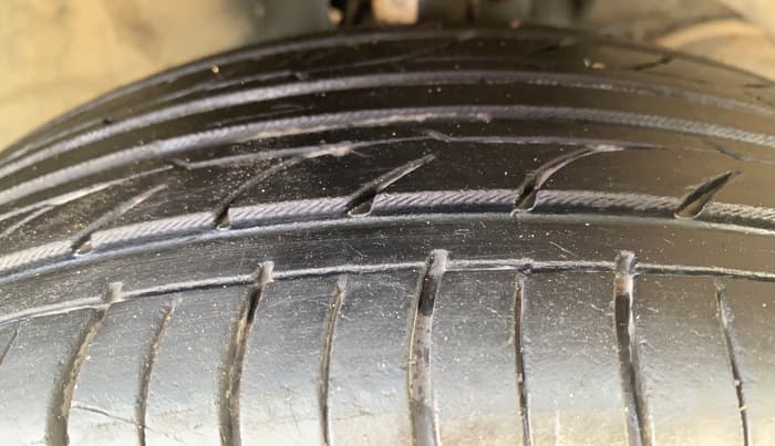 2018 Maruti Baleno DELTA PETROL 1.2, Petrol, Manual, 79,289 km, Right Front Tyre Tread