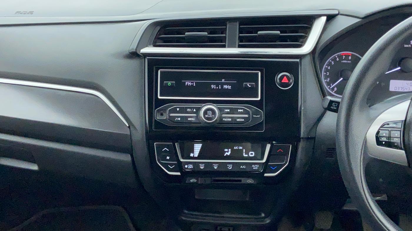 2017 Honda BR-V 1.5 i-VTEC S, Petrol, Manual, 39,649 km, Air Conditioner