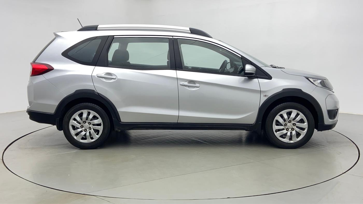 2017 Honda BR-V 1.5 i-VTEC S, Petrol, Manual, 39,649 km, Right Side View