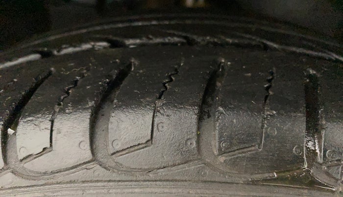 2018 Ford Ecosport TITANIUM + 1.5L PETROL AT, Petrol, Automatic, 51,383 km, Right Front Tyre Tread