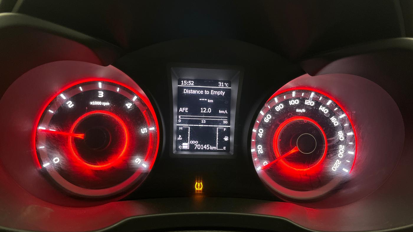 2019 Mahindra XUV300 W8 (O) 1.5 DIESEL, Diesel, Manual, 70,097 km, Odometer Image