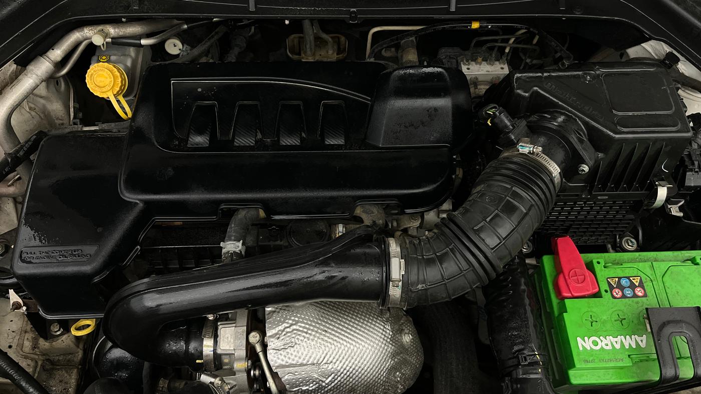 2019 Mahindra XUV300 W8 (O) 1.5 DIESEL, Diesel, Manual, 70,097 km, Engine View
