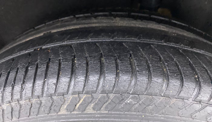 2014 Ford Ecosport 1.5TITANIUM TDCI, Diesel, Manual, 74,864 km, Left Rear Tyre Tread