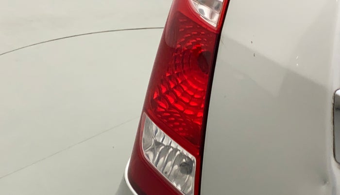 2015 Maruti Wagon R 1.0 VXI, Petrol, Manual, 64,221 km, Left tail light - Reverse gear light not functional