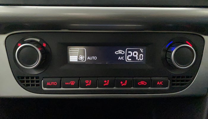 2015 Volkswagen Polo HIGHLINE1.5L DIESEL, Diesel, Manual, 1,41,390 km, Automatic Climate Control