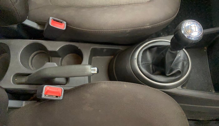 2014 Hyundai i20 SPORTZ 1.2, CNG, Manual, 46,253 km, Gear Lever