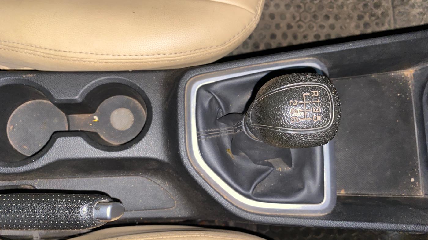 2018 Hyundai Creta E PLUS 1.6 PETROL, Petrol, Manual, 75,544 km, Gear Lever