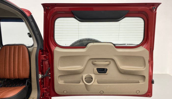 2016 Mahindra TUV300 T8, Diesel, Manual, 43,880 km, Boot Door Open