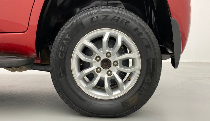 2016 Mahindra TUV300 T8, Diesel, Manual, 43,880 km, Left Rear Wheel