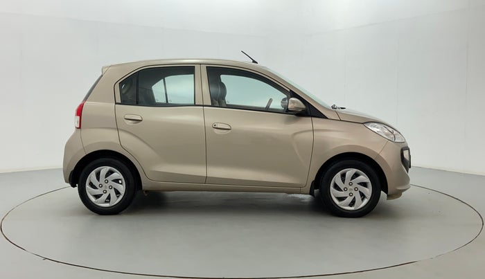 2019 Hyundai NEW SANTRO ASTA 1.1 MT, Petrol, Manual, 30,601 km, Right Side View