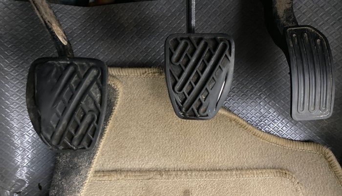 2015 Datsun Go Plus T, Petrol, Manual, 60,217 km, Pedals