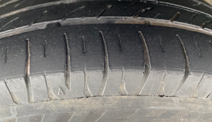 2015 Datsun Go Plus T, Petrol, Manual, 60,217 km, Left Front Tyre Tread