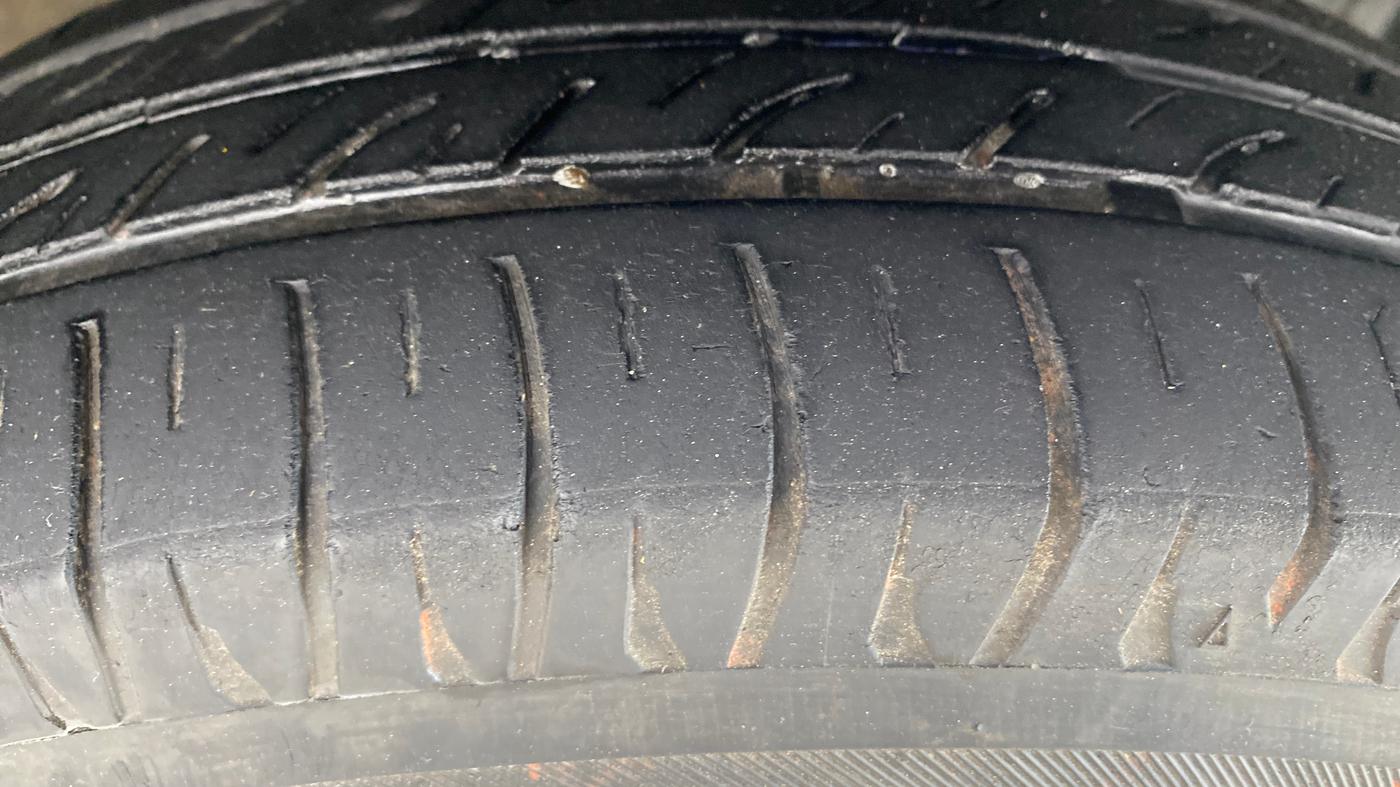 2015 Datsun Go Plus T, Petrol, Manual, 60,217 km, Right Front Tyre Tread