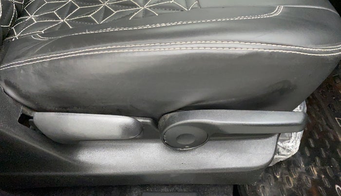 2022 Toyota URBAN CRUISER HIGH GRADE MT, Petrol, Manual, 5,069 km, Driver Side Adjustment Panel