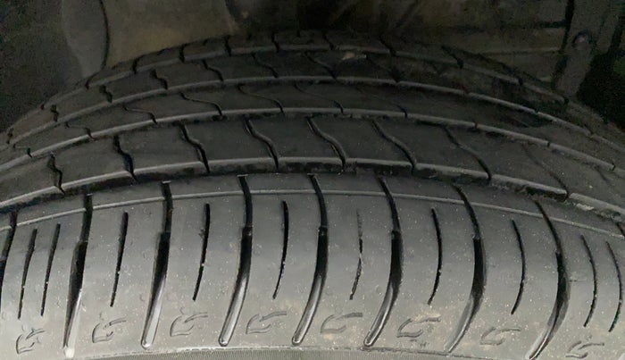 2022 Toyota URBAN CRUISER HIGH GRADE MT, Petrol, Manual, 5,069 km, Right Front Tyre Tread