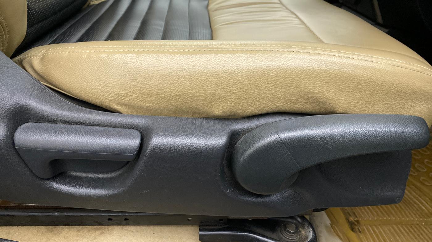 2014 Honda City V MT PETROL, Petrol, Manual, 44,872 km, Driver Side Adjustment Panel