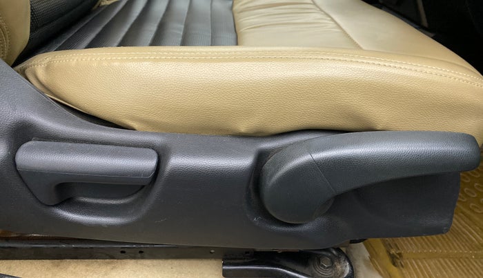 2014 Honda City V MT PETROL, Petrol, Manual, 44,872 km, Driver Side Adjustment Panel