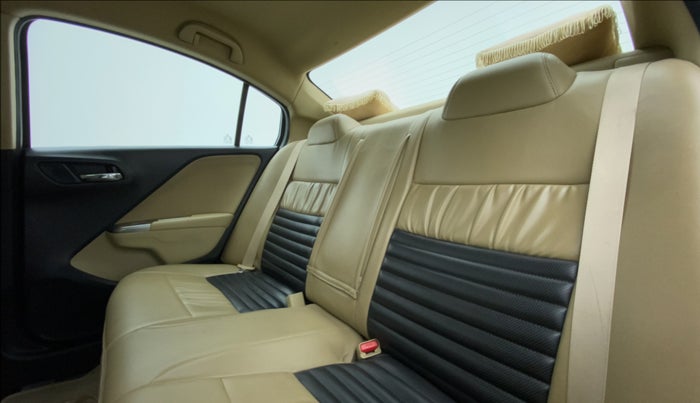 2014 Honda City V MT PETROL, Petrol, Manual, 44,872 km, Right Side Rear Door Cabin